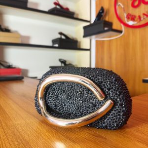 Luxury clutch pause