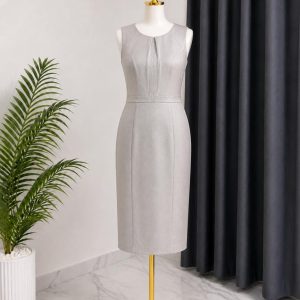 gown