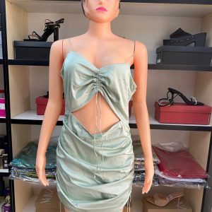 gown